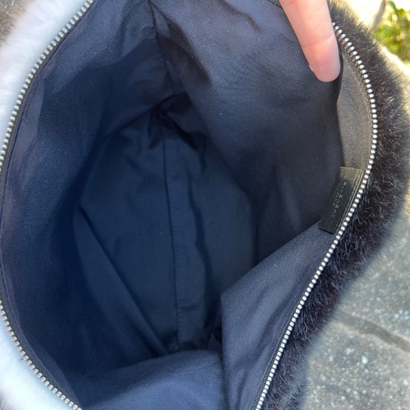 Givenchy - Picture 4 of 4